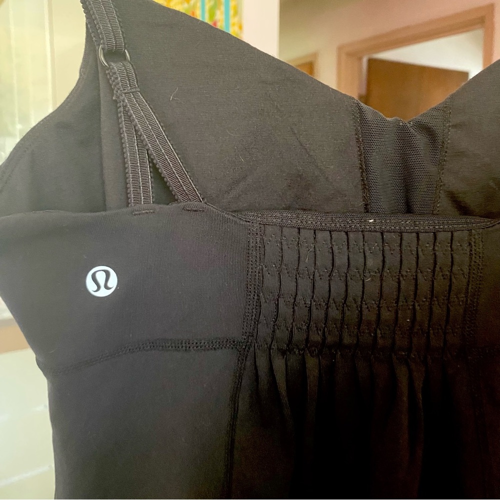 Lululemon v-neck tank top with support no pads, size 10.